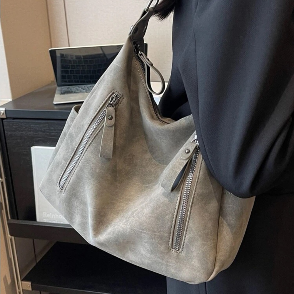 Luxe Grey Zipper Medium Tote Shoulder Bag - Picture 7 of 10